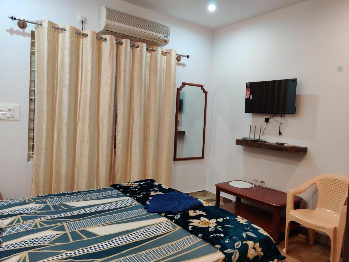 Skyhouse Homestay Майсур Экстерьер фото