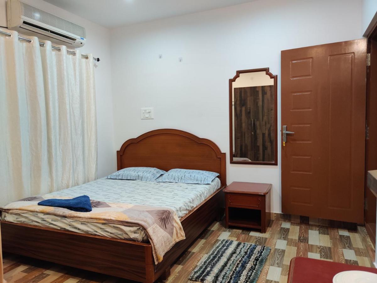 Skyhouse Homestay Майсур Экстерьер фото
